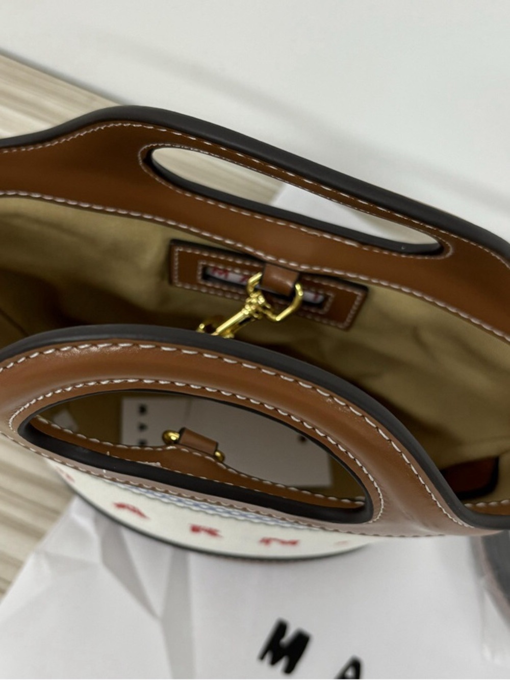 Marni Canvas Mini Market Bag Crossbody Bag - Picture 4 of 7